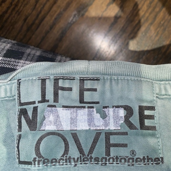 Authentic Free City T-Shirt - Picture 3 of 4